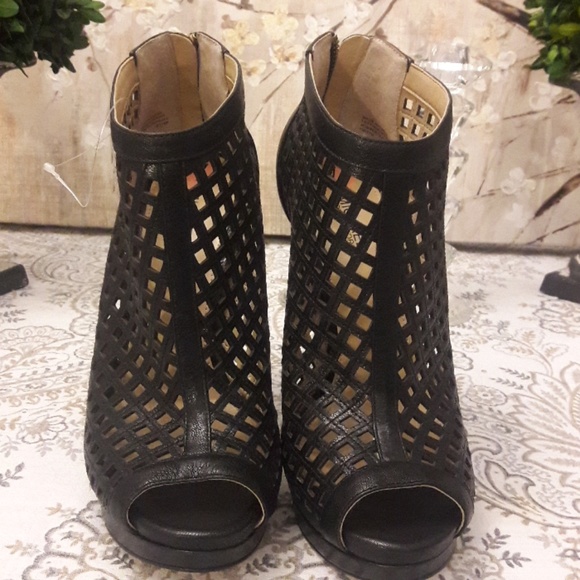 SOLD NEW! Michael Kors Peep Toe Platform Caged Booties - Picture 2 of 7